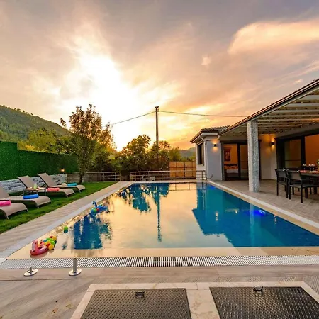 Exclusive With Private Pool, 1001 别墅 费特希耶